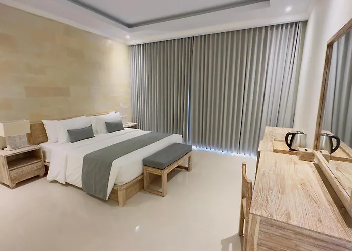 Nayndra House *